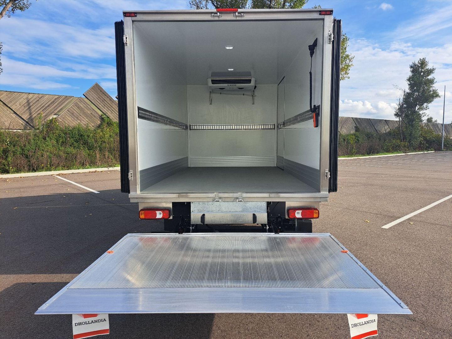 IVECO DAILY - 35C18 CAISSE FRIGO HAYON 3L 180CV