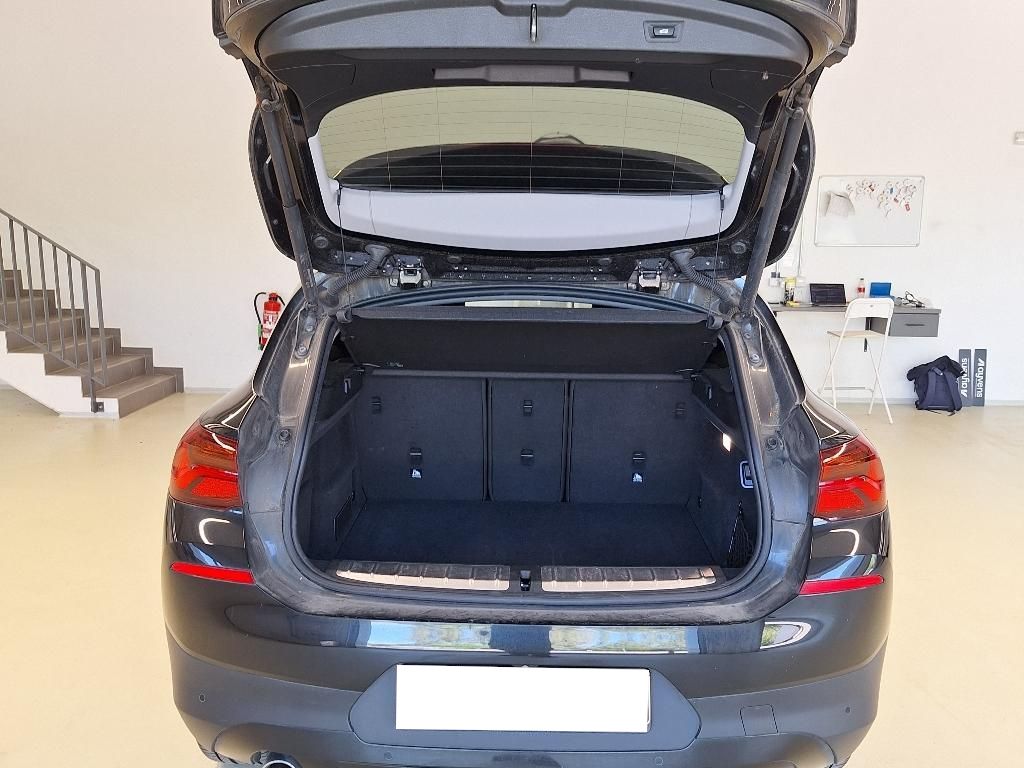 BMW X2 - sDrive 18i 136 Lounge DKG7