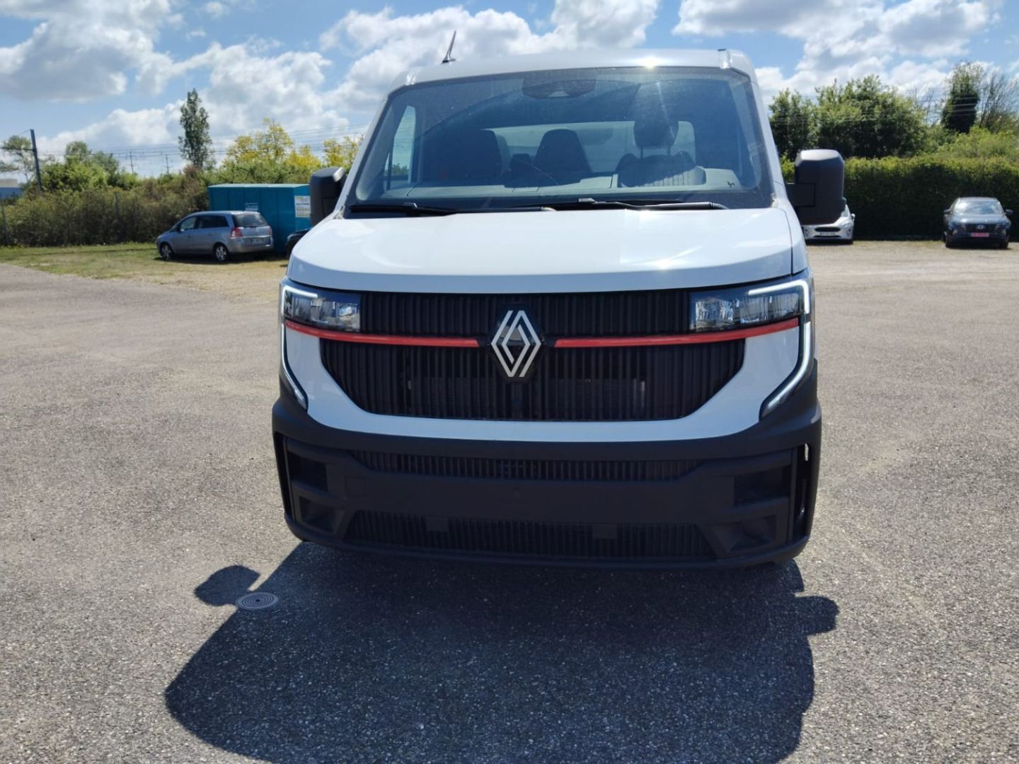 RENAULT MASTER BENNE - BENNE COFFRE 3T5 2.0 BLUE DCI 150 RED EDITION