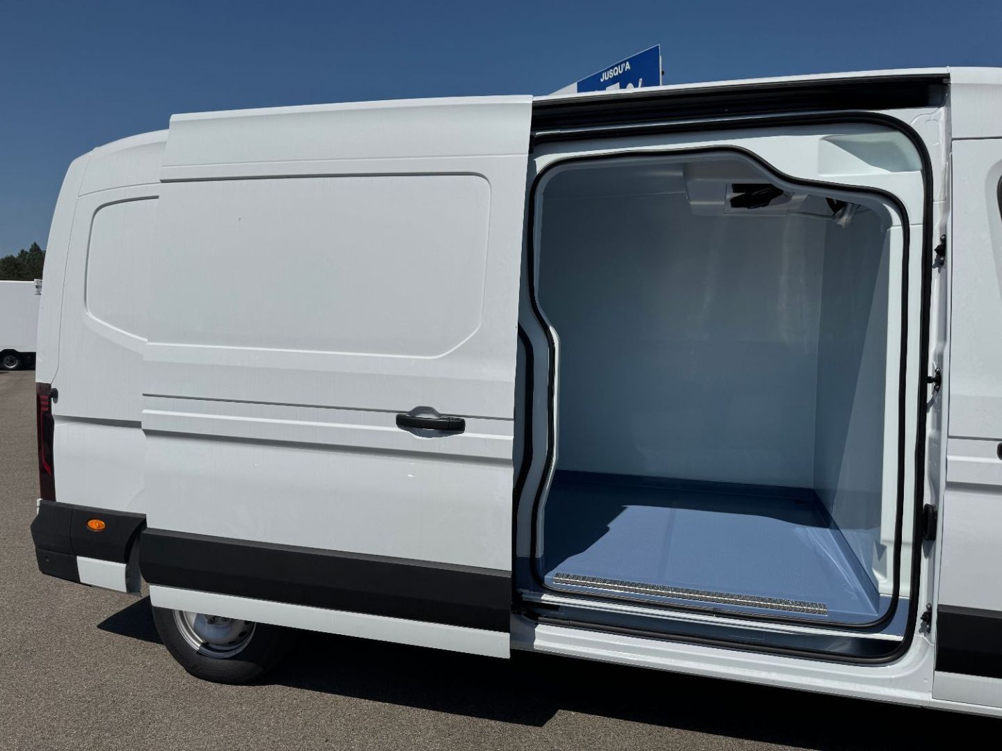 RENAULT MASTER FRIGORIFIQUE - 150CV L3H2 8,8M3 GROUPE THERMOKING CELLULE TRIMAT