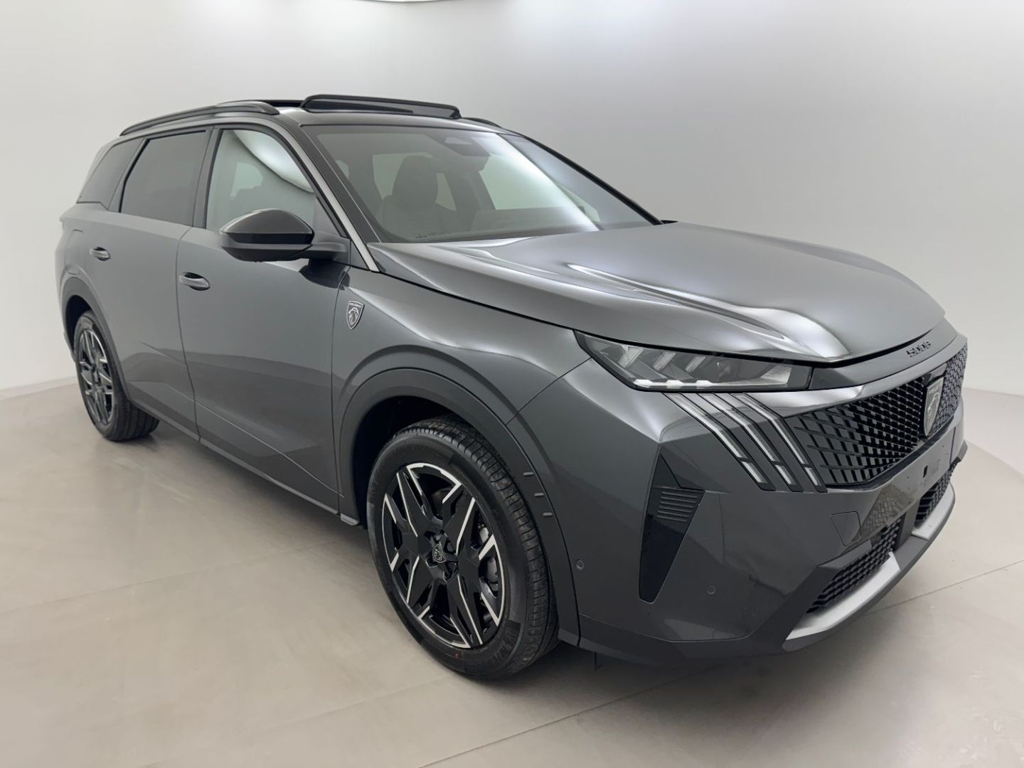 PEUGEOT 5008 - 1.2 Hybrid 145 GT e-DCS6 TOIT OUVRANT + 360°