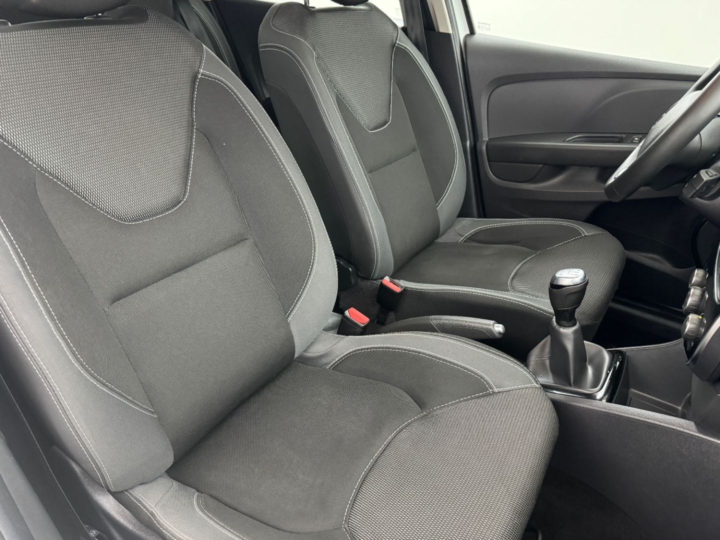 RENAULT CLIO IV ESTATE - Estate 0.9 TCe 90 zen