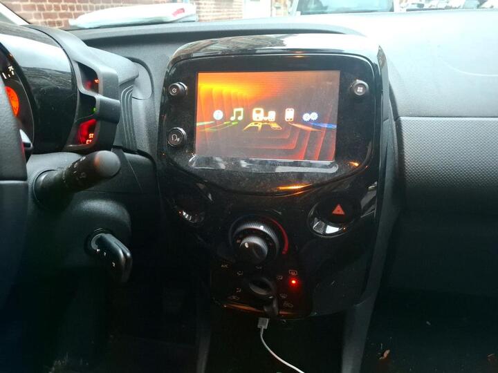 CITROEN C1 - 1.0 VTi 72 Shine