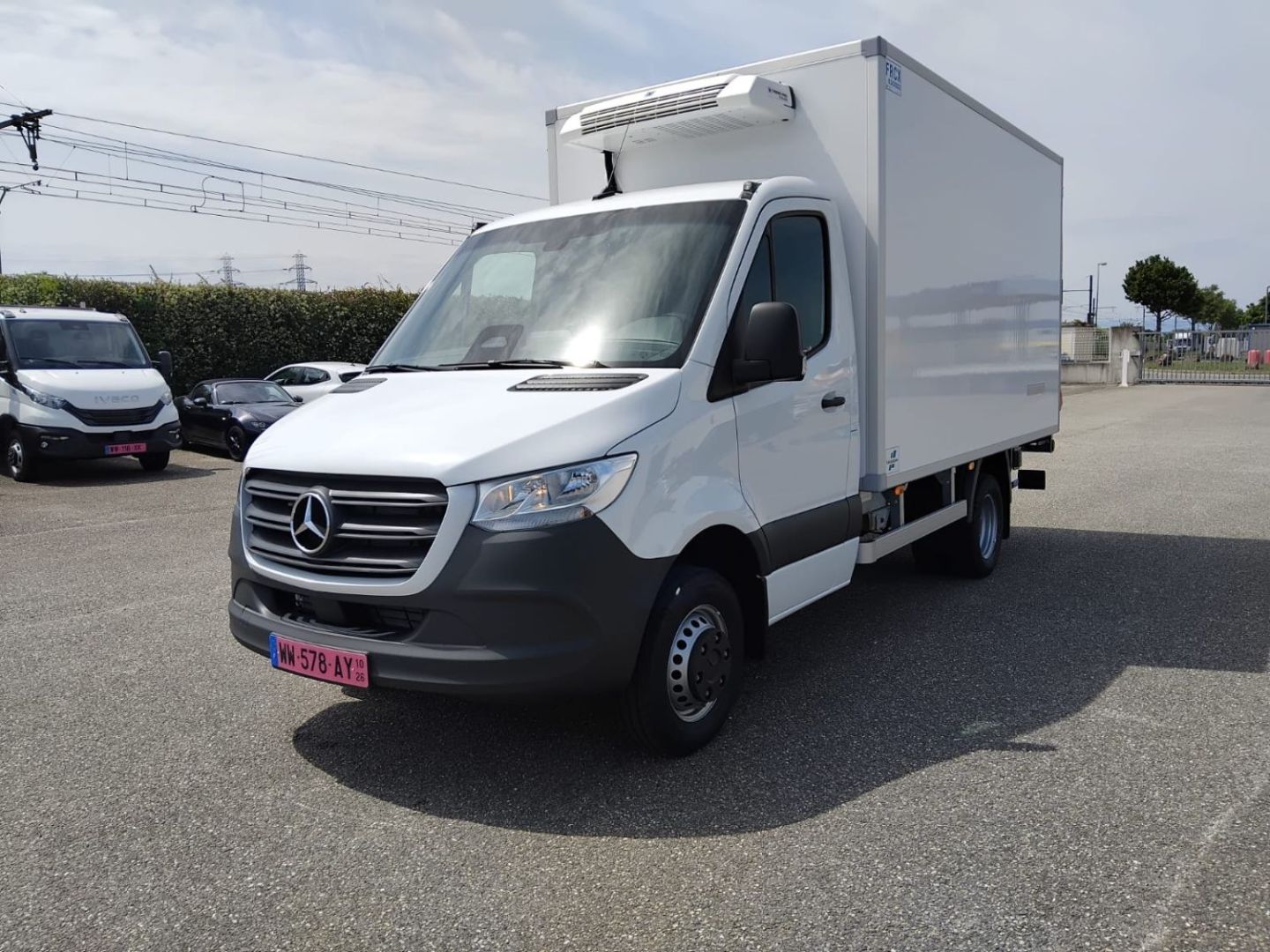 MERCEDES-BENZ SPRINTER FRIGORIFIQUE - 517 CDI 9G-TRONIC CAISSE ISOTHERME LECAPITAINE