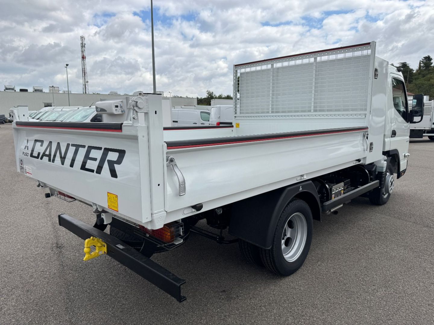 MITSUBISHI FUSO CANTER BENNE - 3C15 150CV 3L ACIER JPM 3M