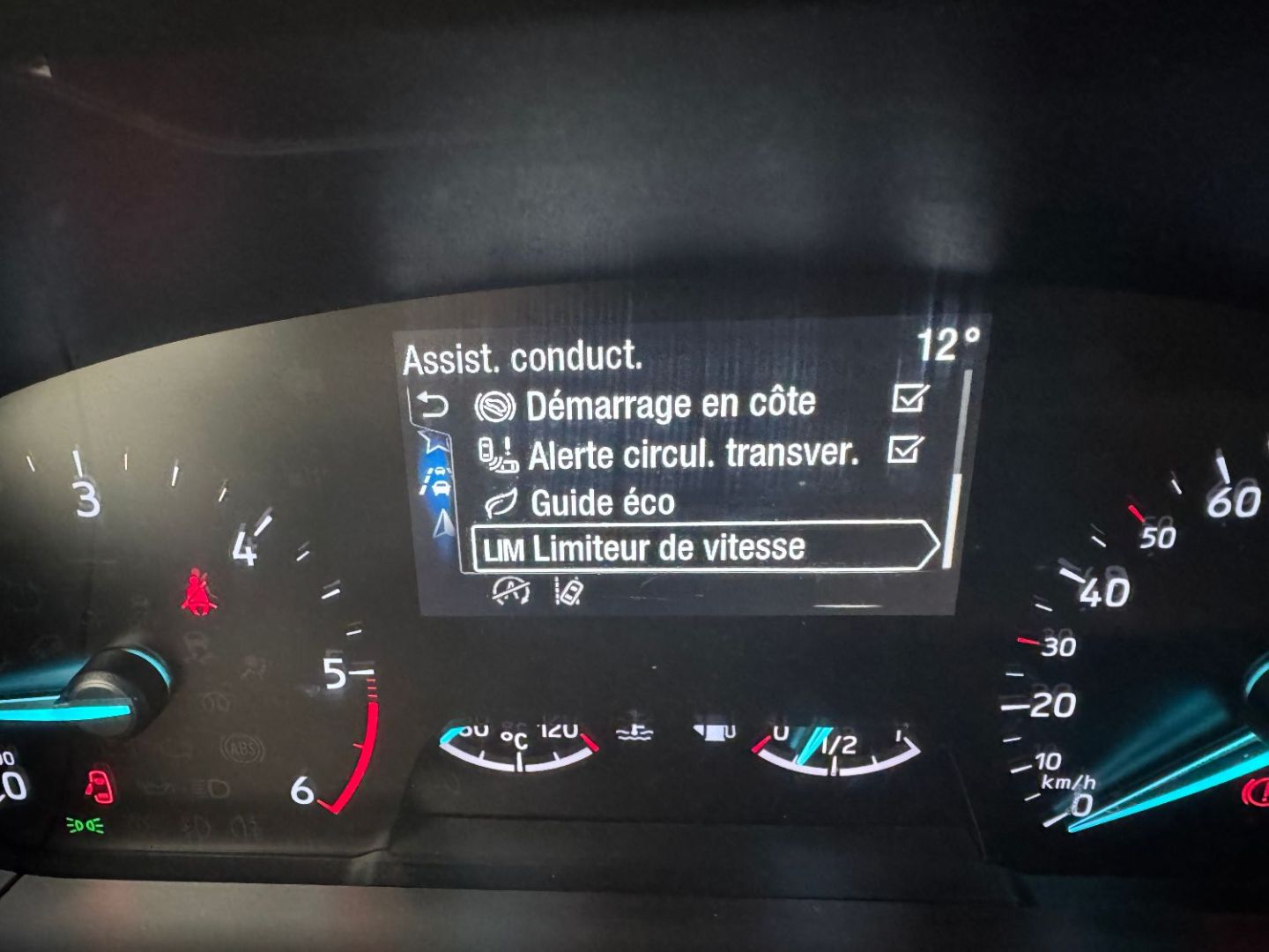 FORD FOCUS - 1.5 ECOBLUE 95 TREND BUSINESS