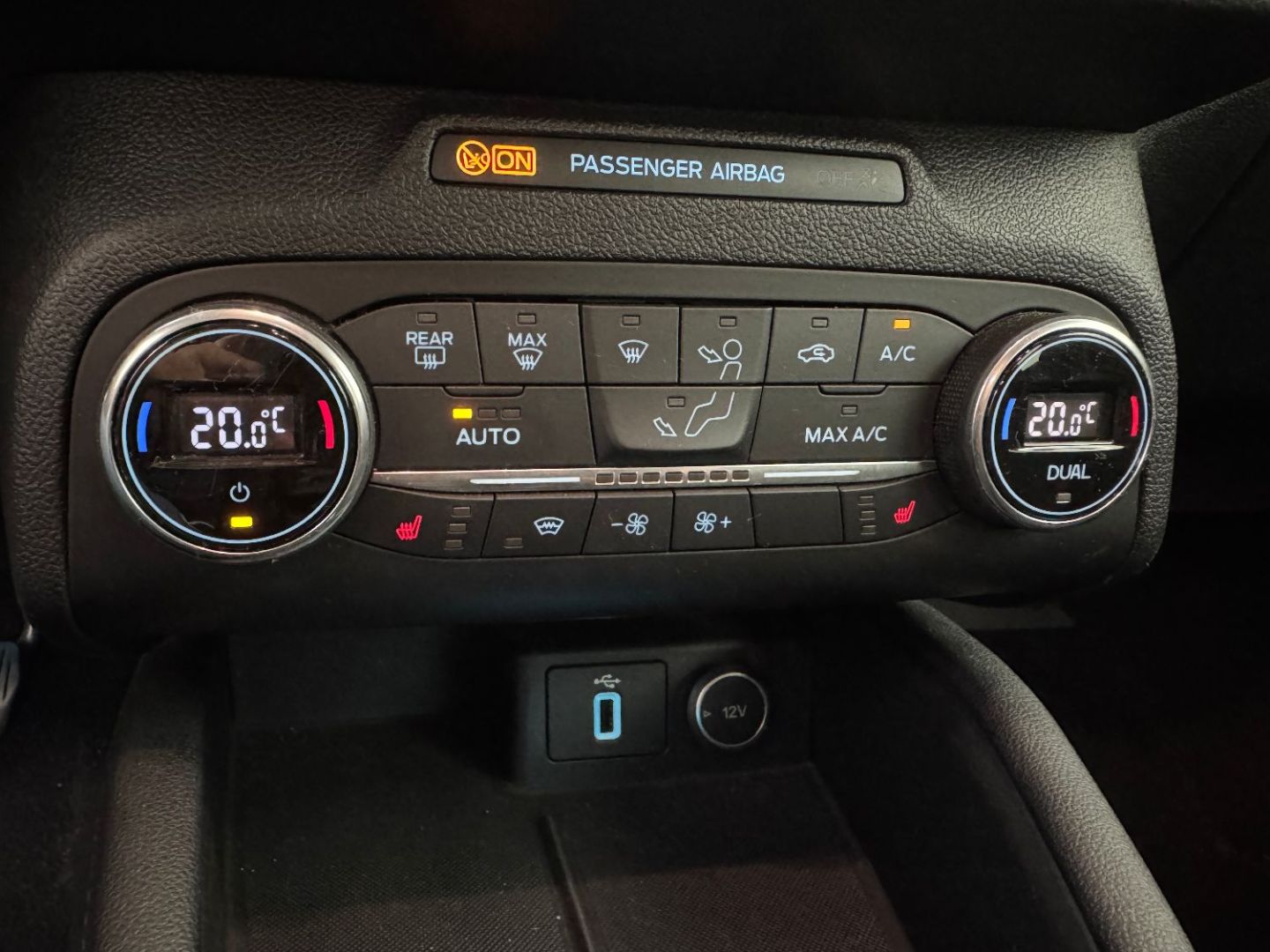 FORD FOCUS - 1.0 EcoBoost 125 Titanium