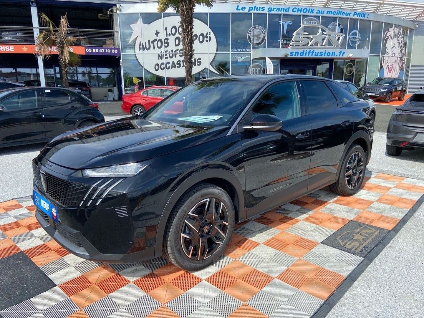 PEUGEOT 3008 - HYBRID 145 E-DCS6 ALLURE PACK PANORAMIC NAVIGATION (2025)