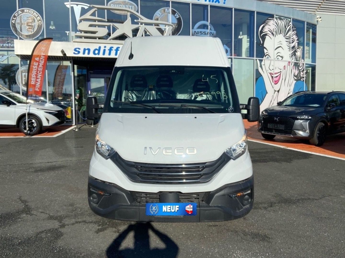 IVECO DAILY 35S FOURGON - 35S18 3.0 16m3 H2 180 HI MATIC BVA Clim Caméra Regul 37075HT