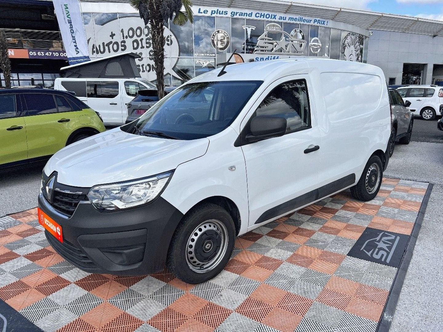RENAULT KANGOO EXPRESS VAN - BLUE DCI 95 BV6 GRAND CONFORT ECRAN KIT BOIS 12480HT (2022)