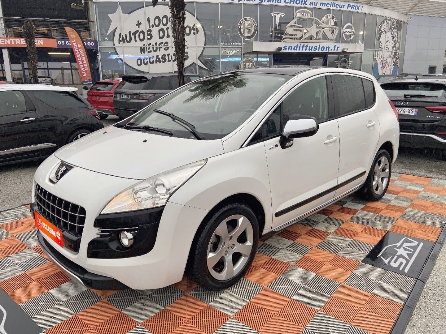 PEUGEOT 3008 - 1.6 HDI 115 STYLE