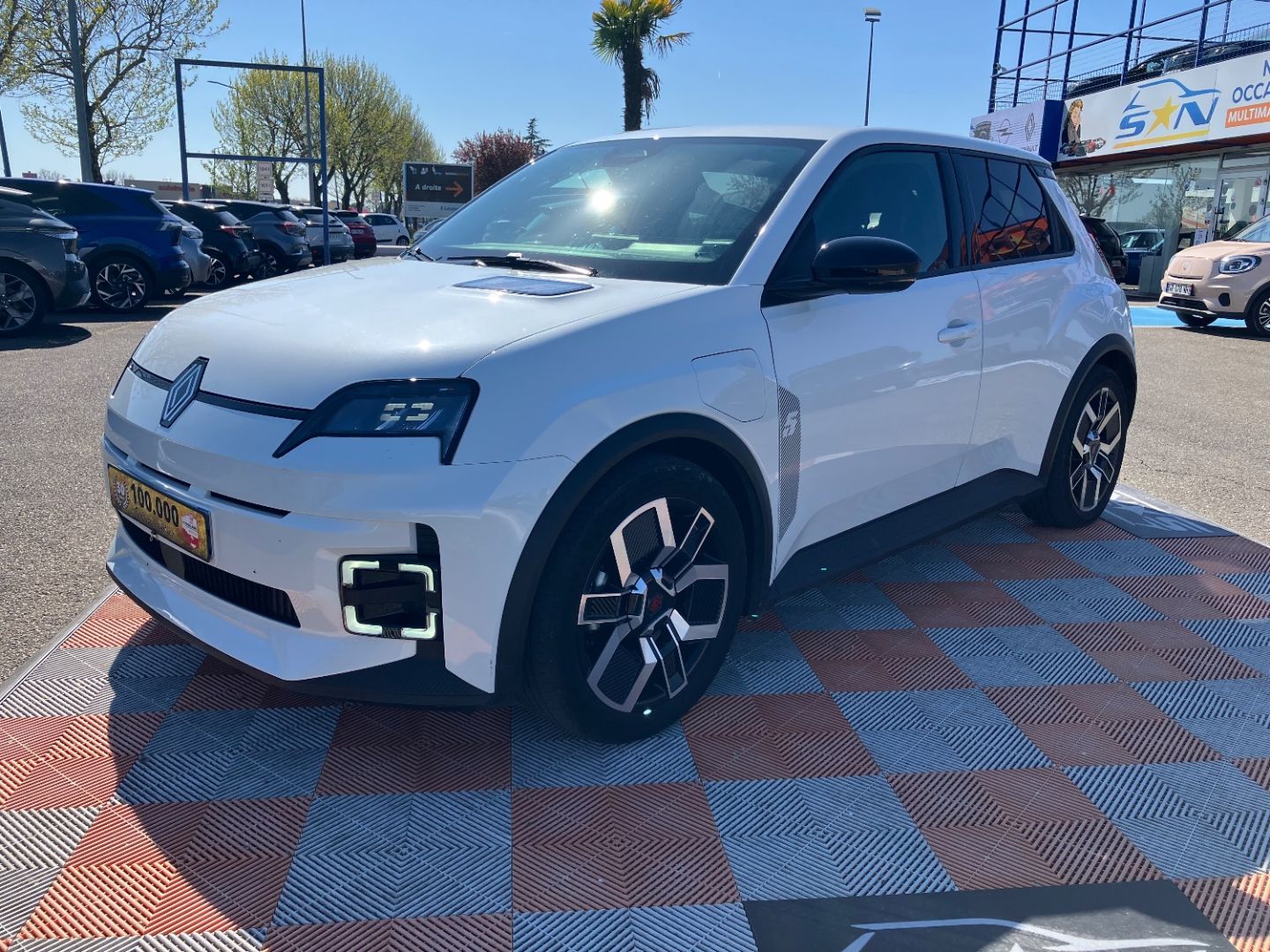 RENAULT R5 - E-TECH ELEC 150 52KW AUTONOMIE CONFORT TECHNO 1°MAIN (2025)