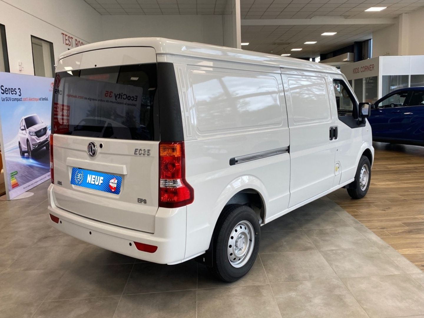 DFSK Eco City 35 - VAN 2 Places Caméra 2 Portes Lat. Clim. Bluetooth Hayon Vitré