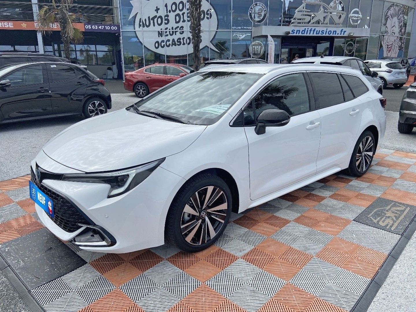 TOYOTA COROLLA TOURING SPORTS 1.8 HYBRIDE 140 DESIGN PACK TECH Hayon GPS Caméra