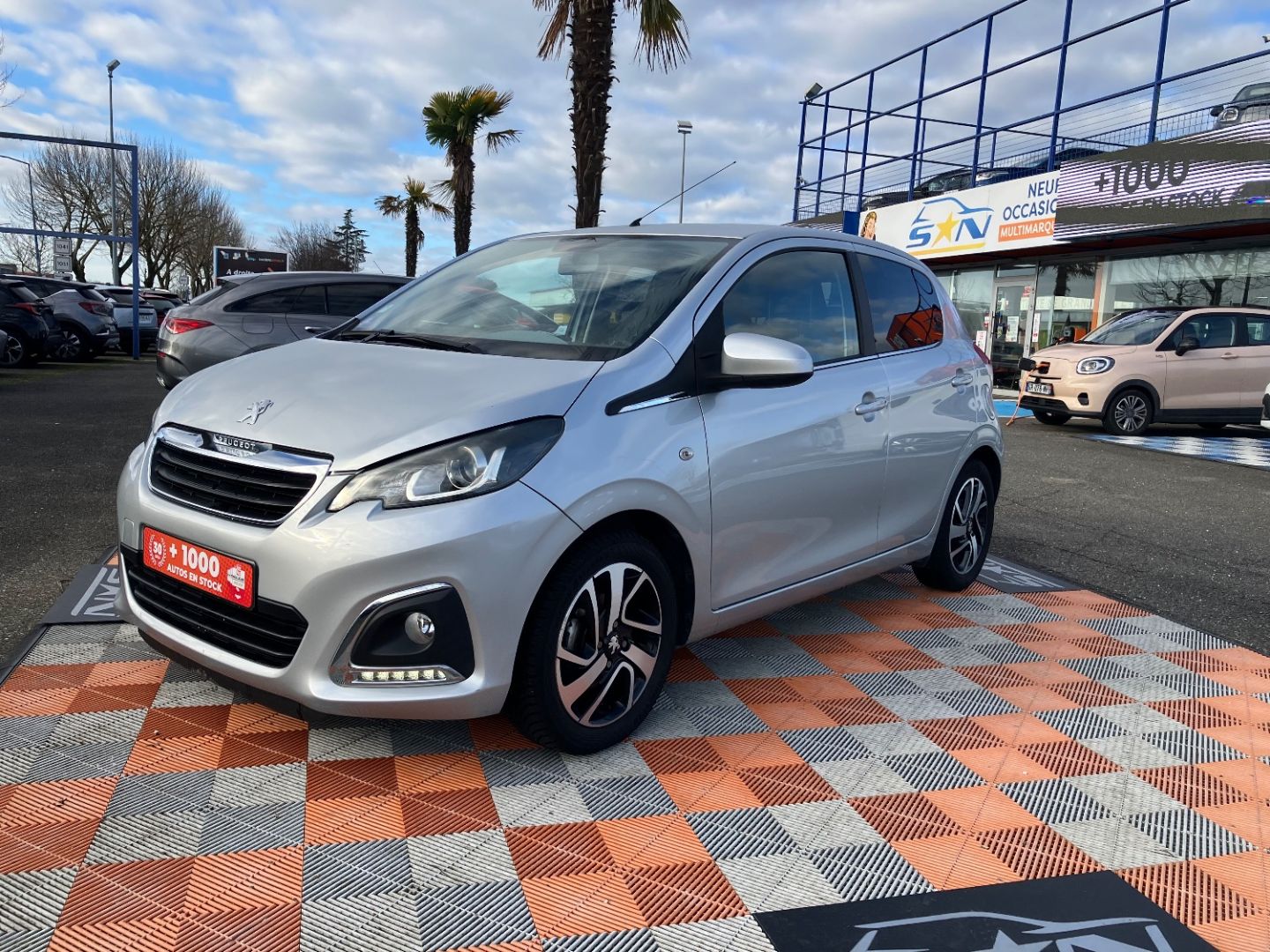 PEUGEOT 108 - PureTech 82 ALLURE 1°Main