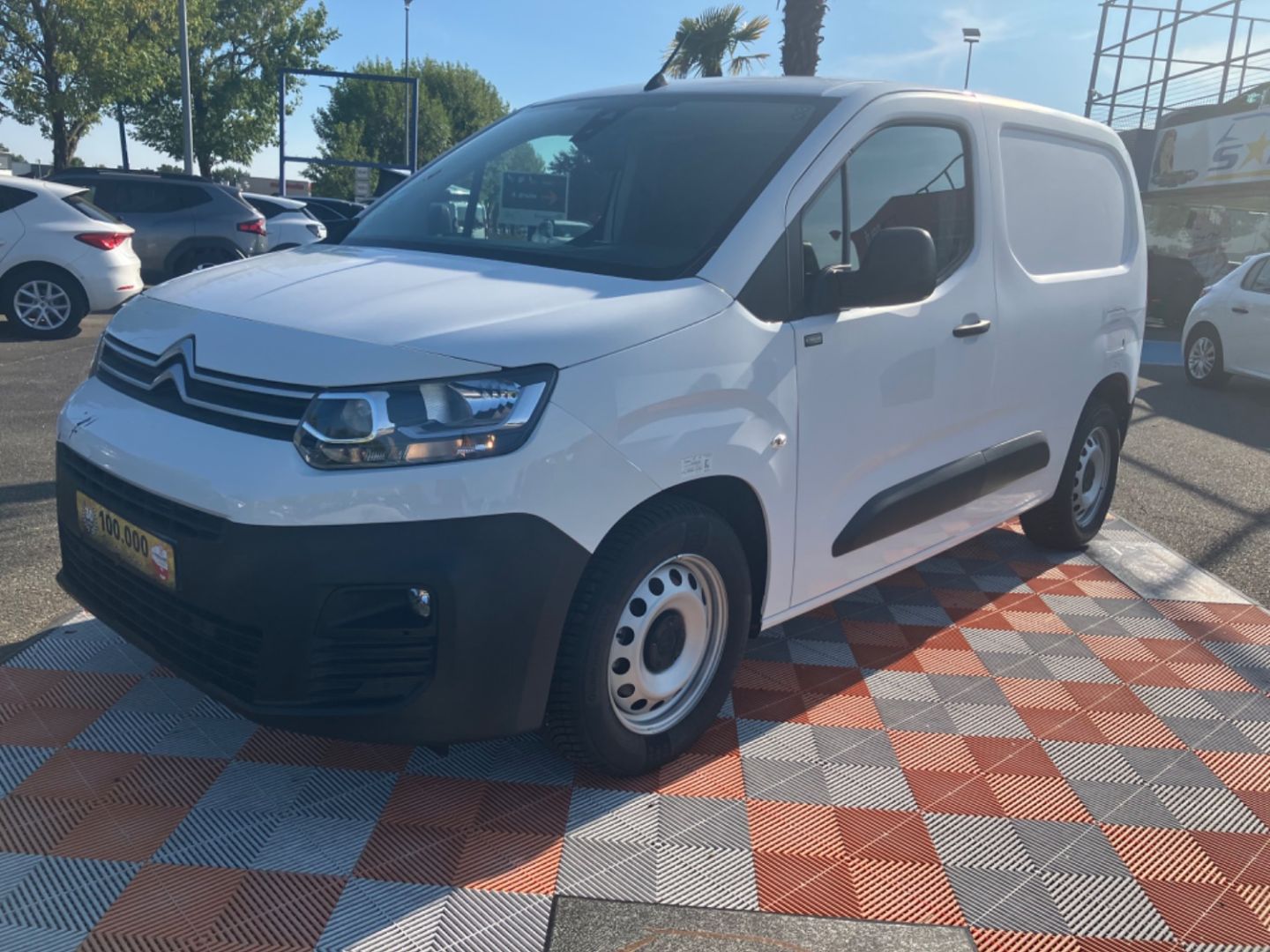 CITROEN BERLINGO New BlueHDi 100 CLUB M Caméra Grip Pte Lat. Kit Bois