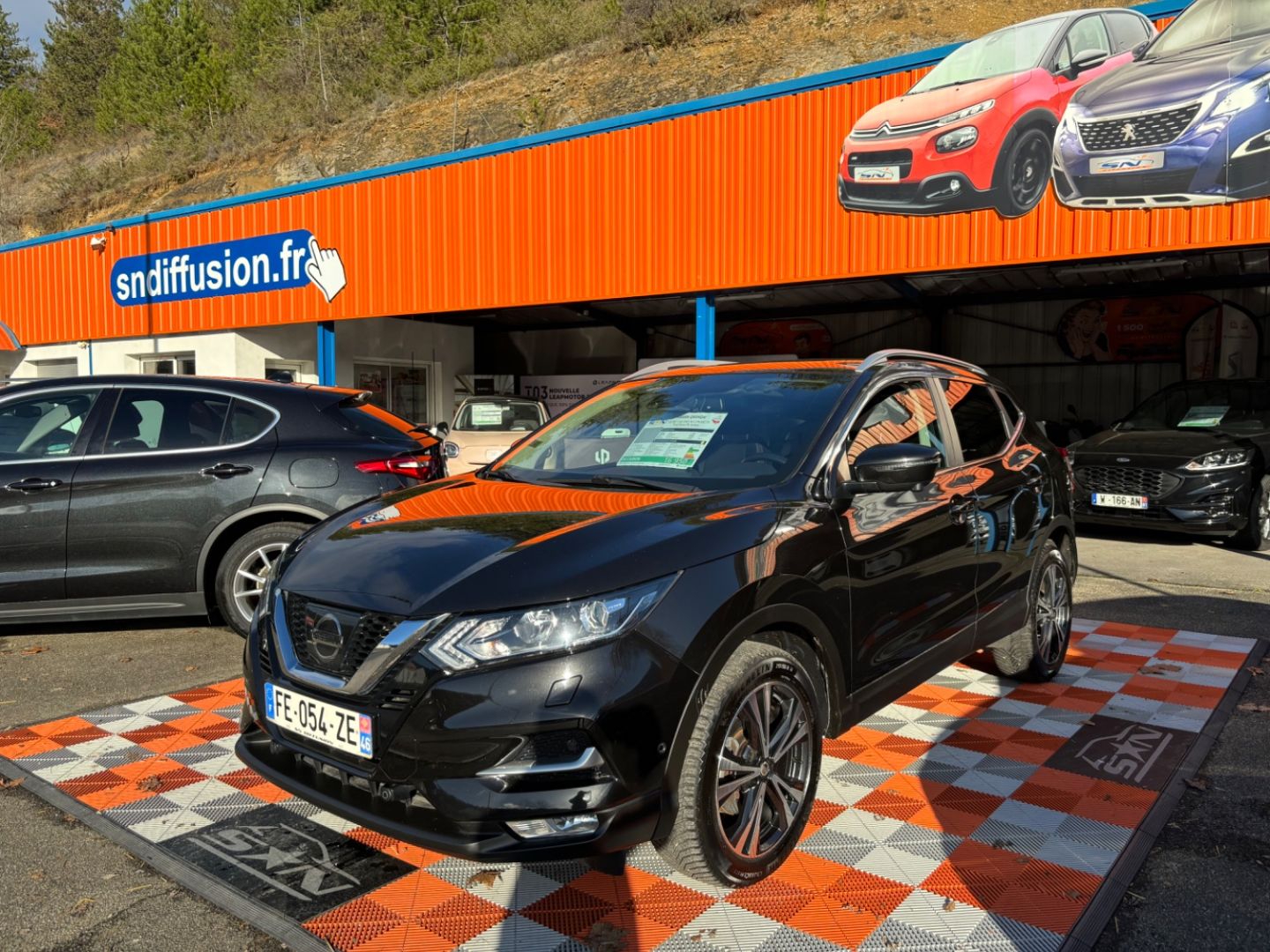 NISSAN QASHQAI 1.6 DCI 130 2WD N-CONNECTA Toit Pano Pk Safety