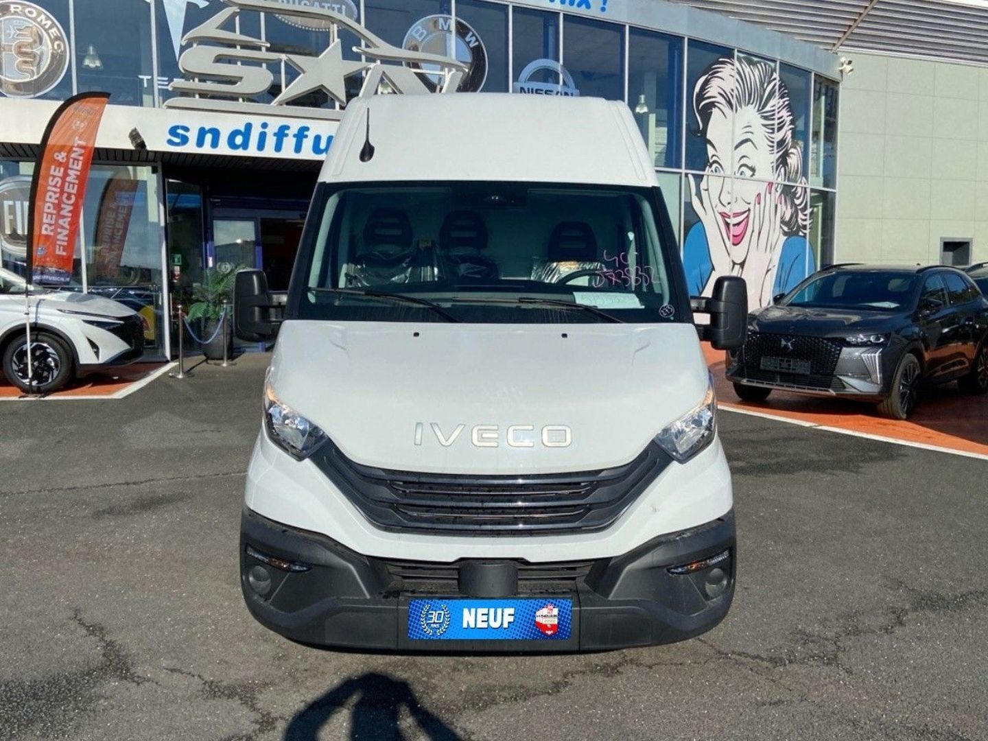 IVECO DAILY 35S FOURGON - 35S16 2.3 12m3 156 BV6 Clim Caméra Regul 33300HT