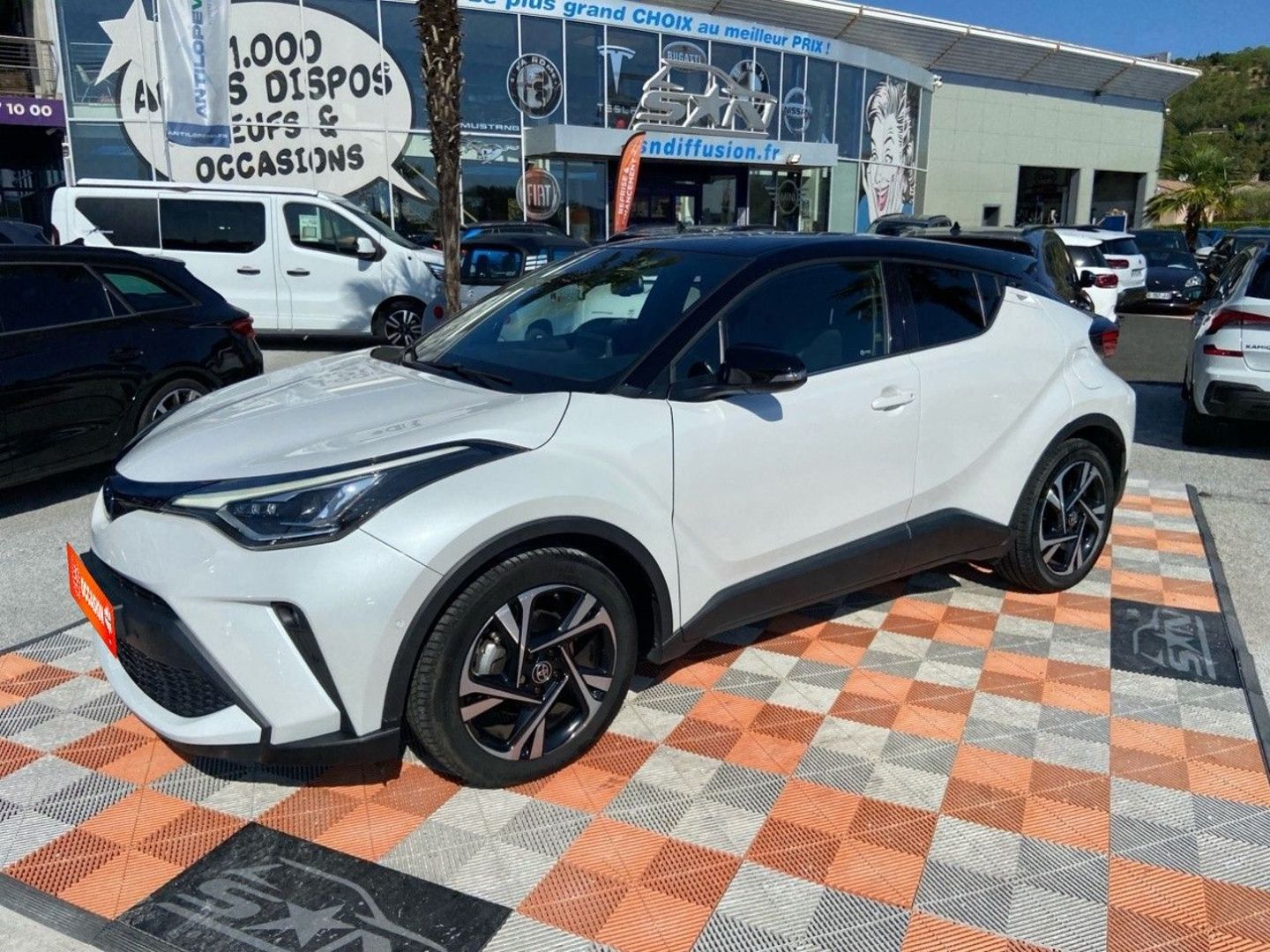 TOYOTA C-HR - 2.0 HYBRID 184 EDITION ATTELAGE 1ÉRE MAIN (2022)