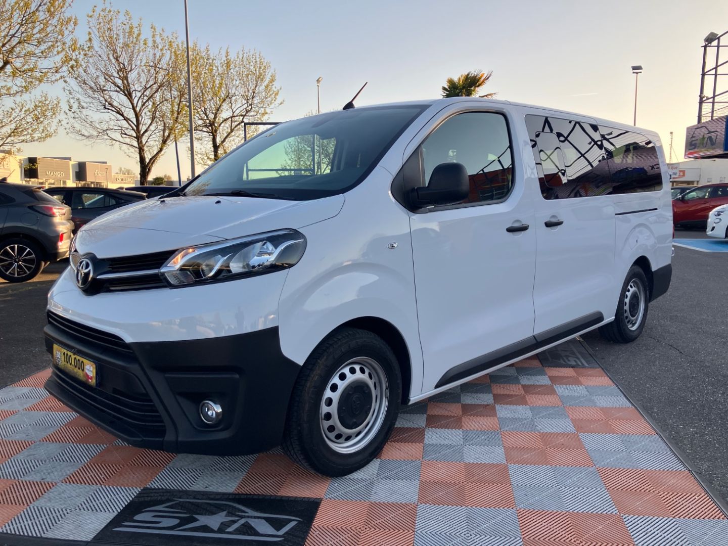 TOYOTA PROACE VERSO - 2.0 D-4D 140 BV6 DYNAMIC CONFORT COMBI LONG 9 PLACES GPS (2023)