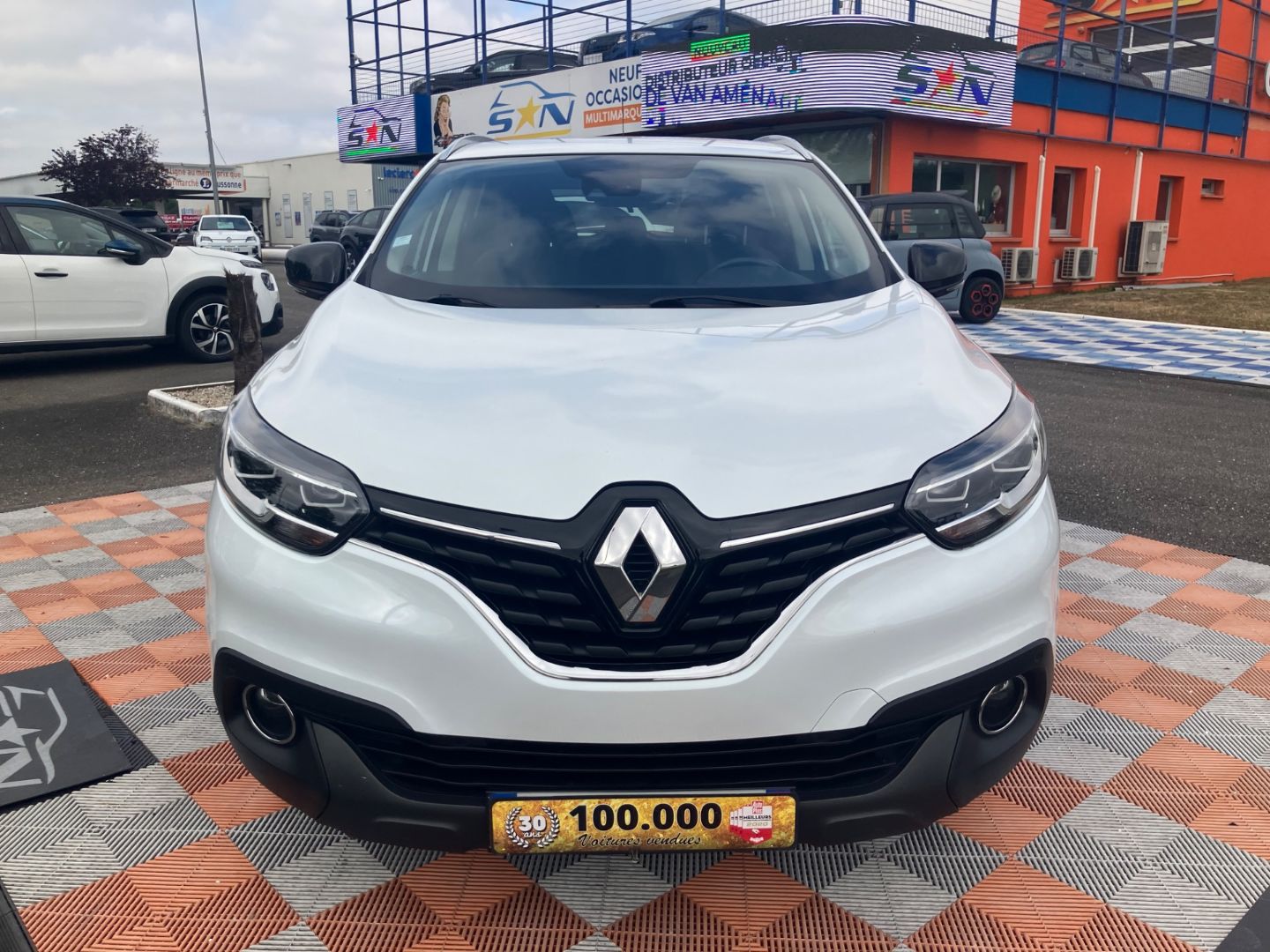 RENAULT KADJAR 1.5 DCI 110 BV6 HYPNOTIC CUIR GPS Caméra JA 19" Noires
