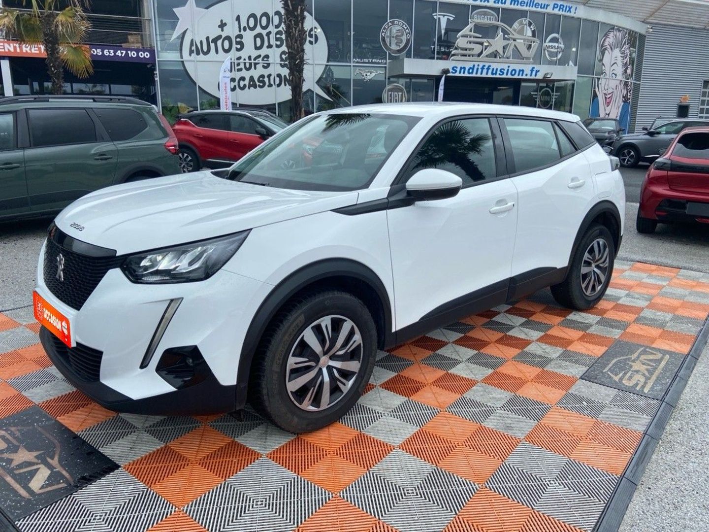 PEUGEOT 2008 BlueHDi 110 BV6 ACTIVE BUSINESS GPS Anti-Brouillard