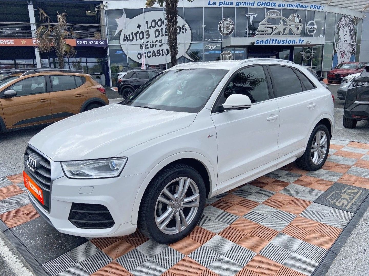 AUDI Q3 2.0 TDI 150 BV6 S-LINE