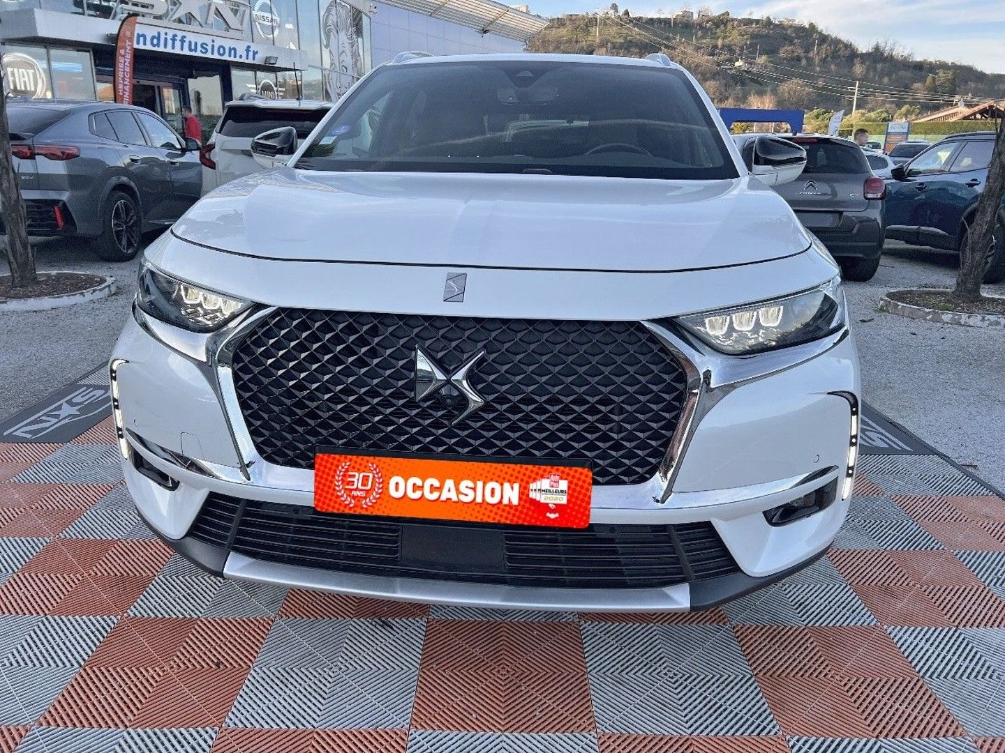 DS DS7 CROSSBACK - 1.6 225 AUTO GRAND CHIC CUIR Toit Hifi 10800€ d'Options