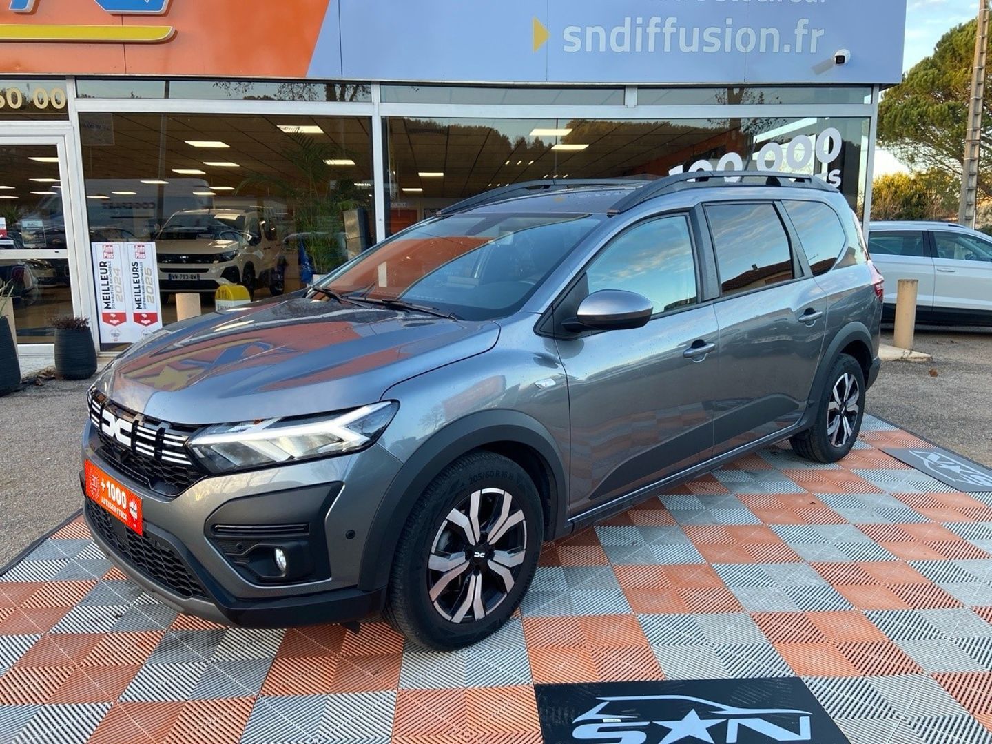 DACIA JOGGER 1.0 TCe 110 BV6 EXPRESSION GPS Caméra JA 16" 7PL