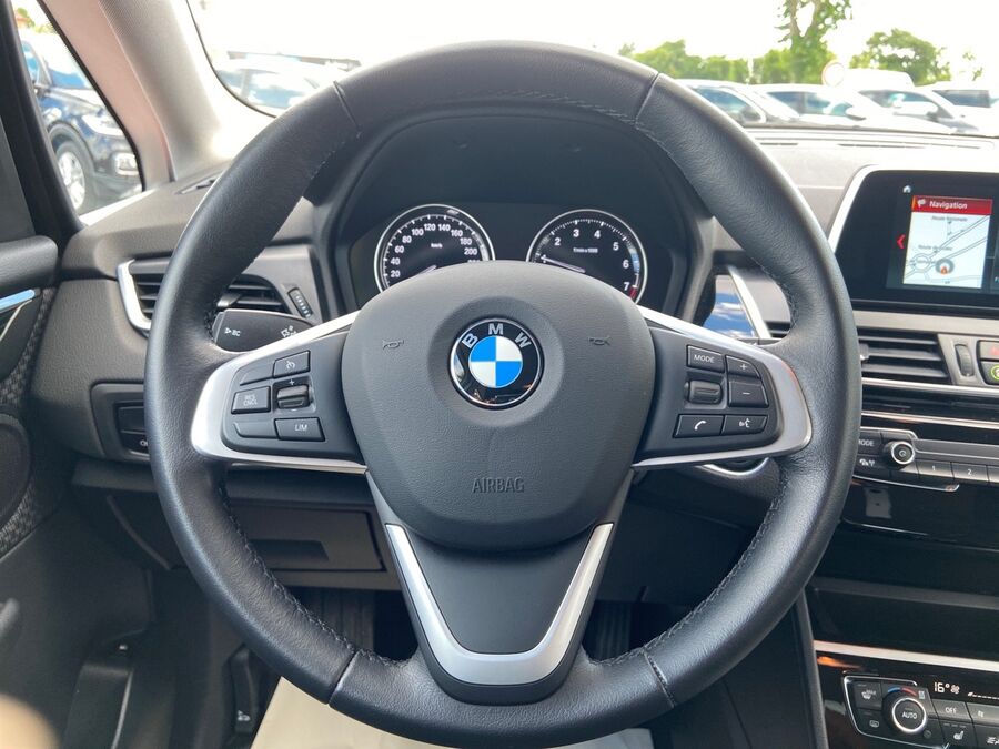 BMW SERIE 2 ACTIVE TOURER - (F45) 225XEA Hybrid LOUNGE GPS Caméra JA17 Hayon électrique