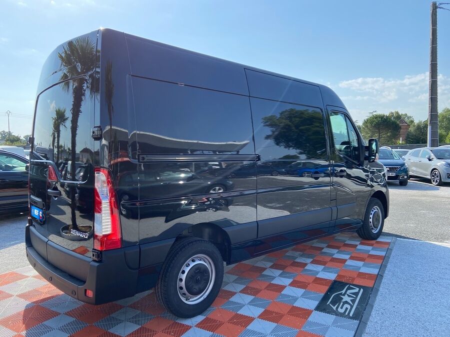 Annonce VU RENAULT MASTER 3 PHASE 3 L2H2 GRAND CONFORT 135 BLUE