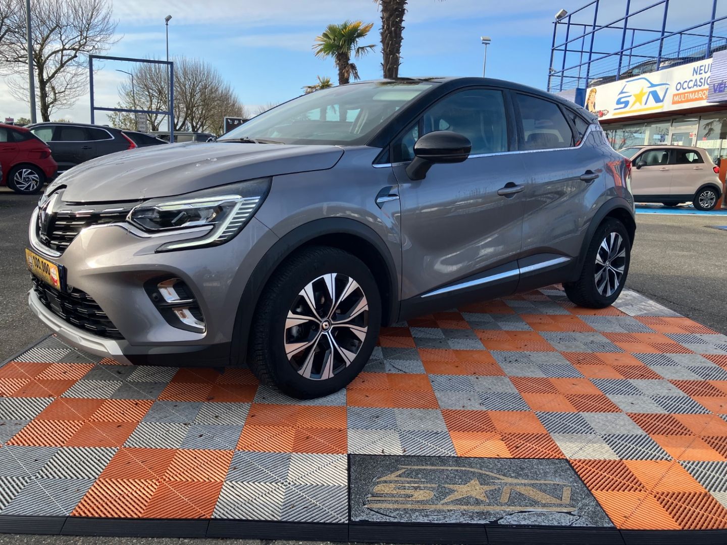 RENAULT CAPTUR - TCe 90 BV6 TECHNO GPS 9.3" Caméra
