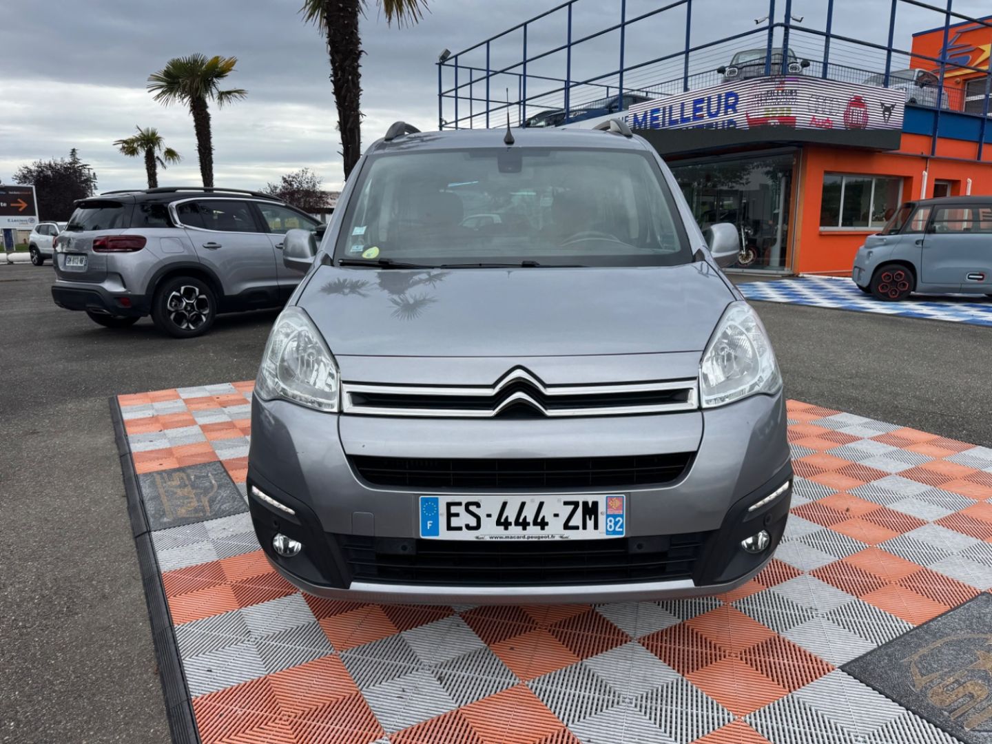 CITROEN BERLINGO - 1.6 BLUEHDI 100 ETG6 SHINE GPS CAMÉRA (2017)