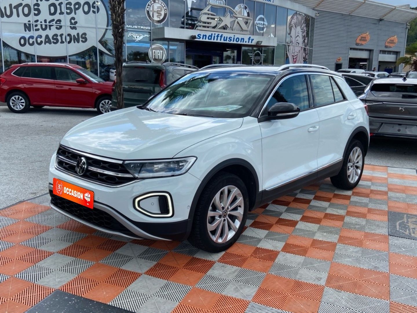VOLKSWAGEN T-ROC 1.5 TSI 150 DSG7 STYLE GPS Toit Noir 1°Main