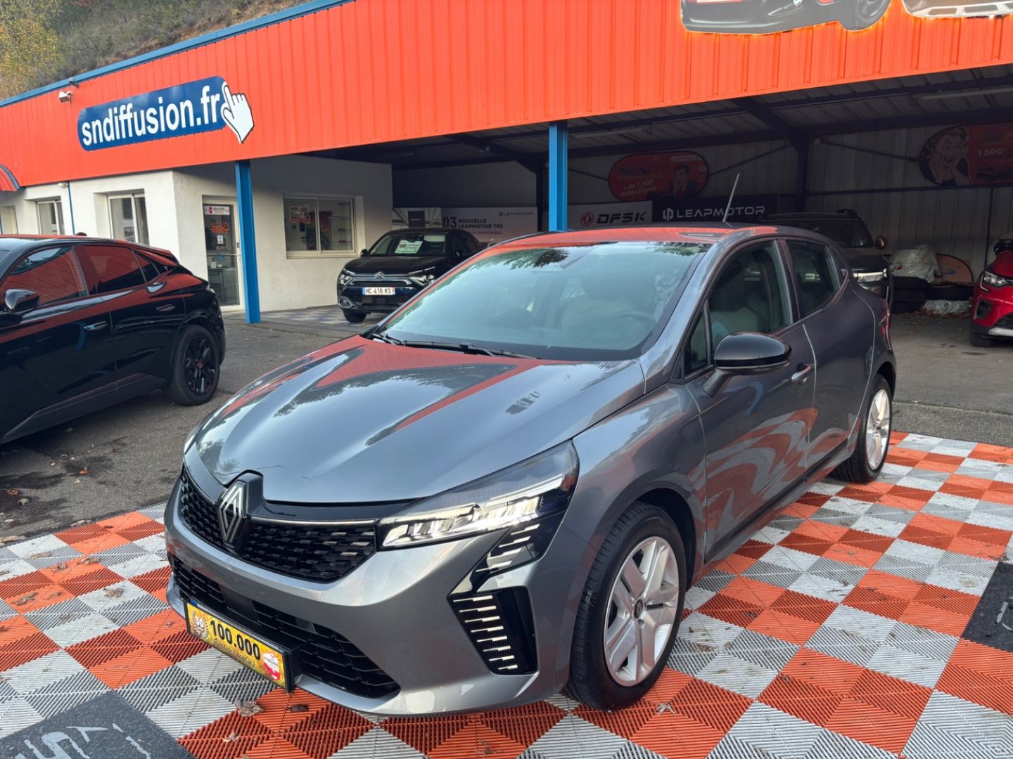 RENAULT CLIO - V DCI 100 BV6 EVOLUTION ECRAN RADAR (2025)