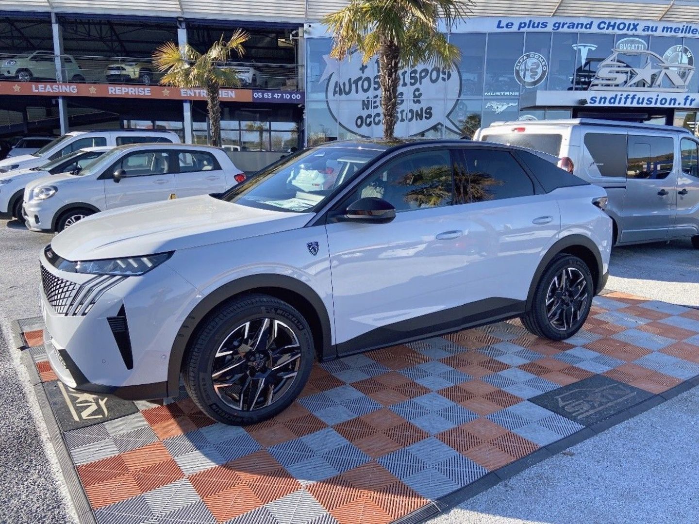 PEUGEOT 3008 - HYBRID 145 E-DCS6 GT TOIT ALCANTARA EXECUTIVE PACK 360° VISION & DRIVE ASSIST PLUS (2025)