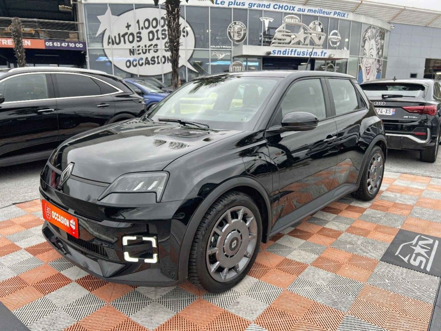RENAULT R5 - E-TECH ELEC 120 40KW AUTONOMIE URBAINE EVOLUTION 1°MAIN (2025)