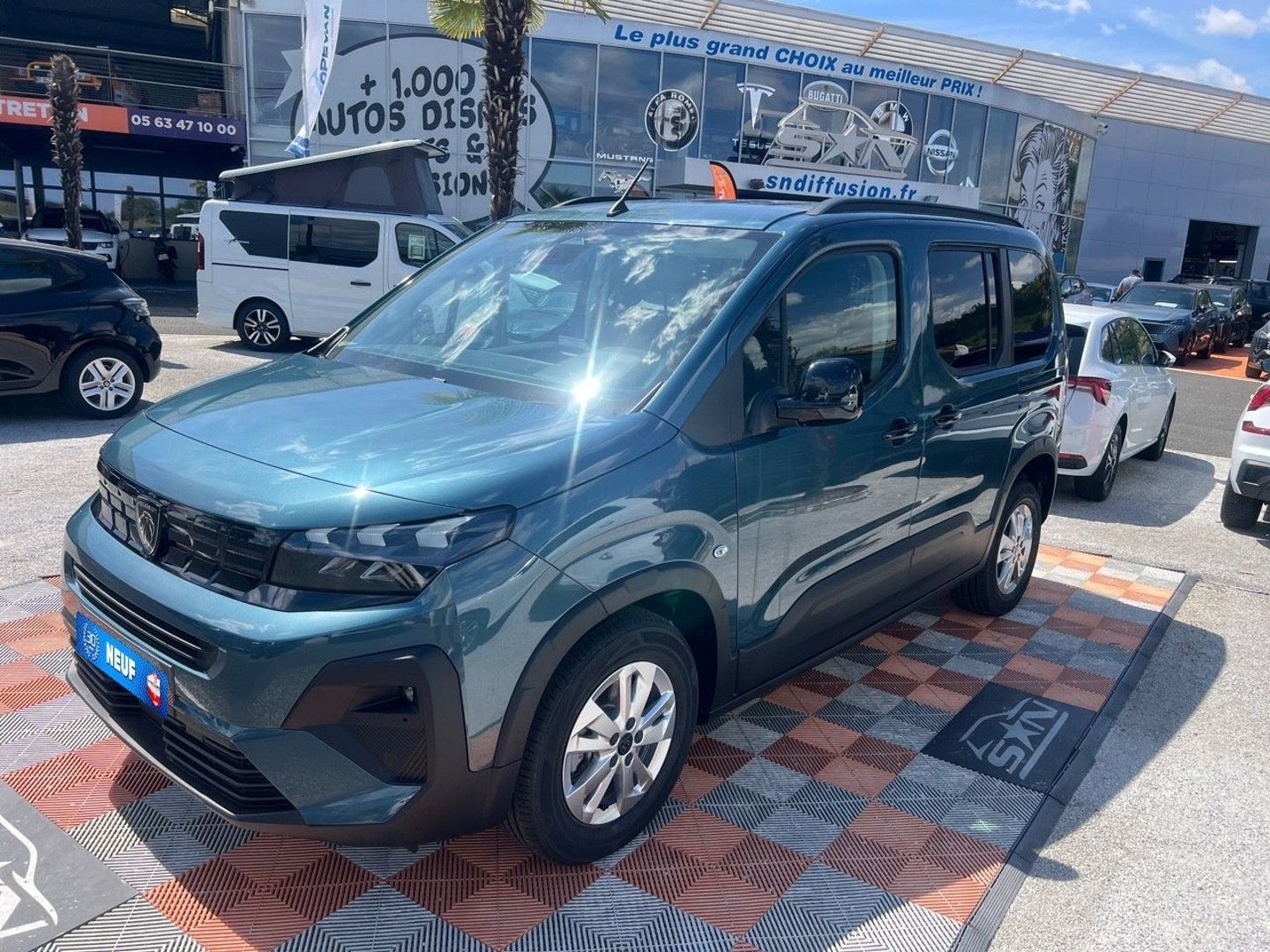 PEUGEOT RIFTER - BLUEHDI 130 EAT8 ALLURE PACK STYLE GPS ADML CHARGEUR CAMÉRA JA 16" N-1 (2026)