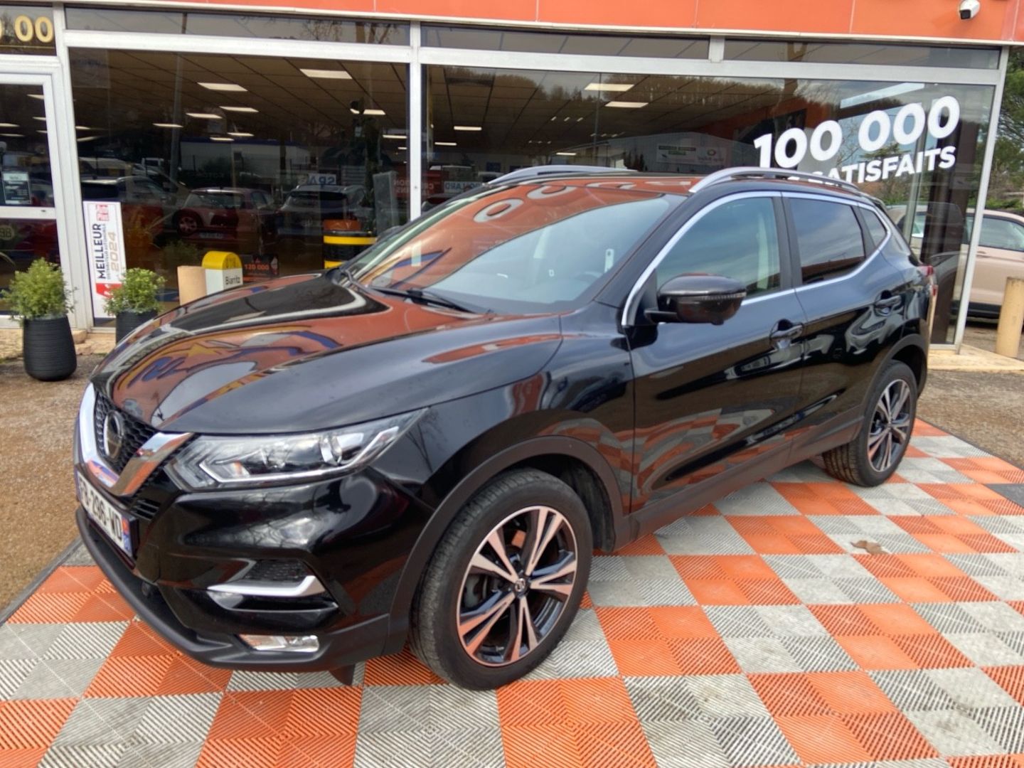 NISSAN QASHQAI 1.2 DIG-T 115 BV6 N-CONNECTA TOIT PANO