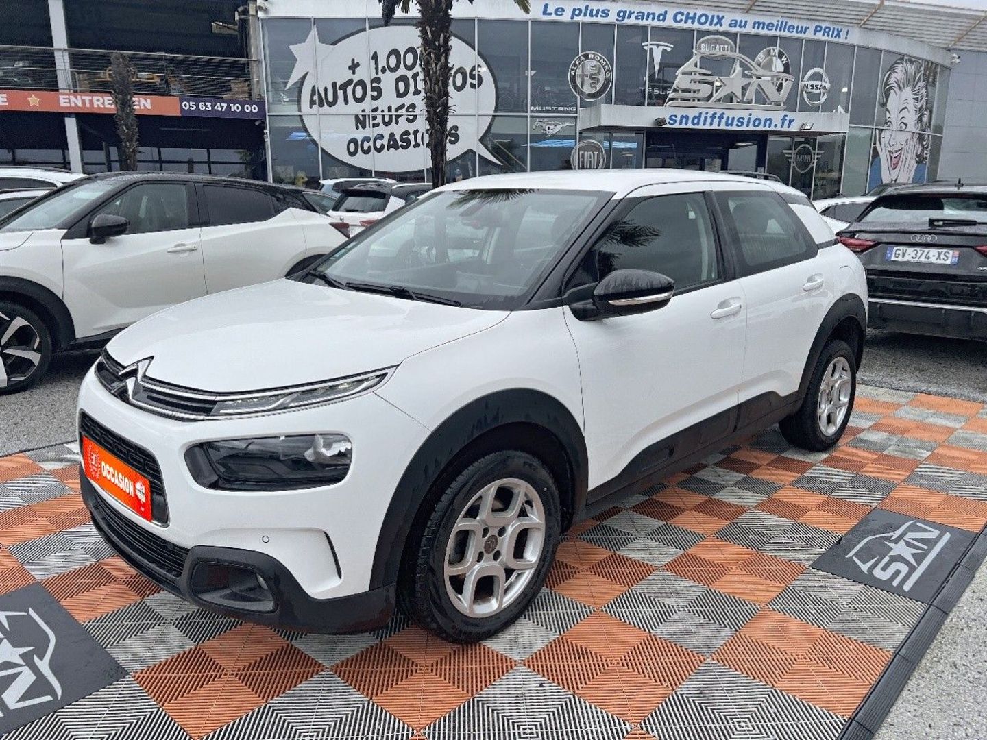 CITROEN C4 CACTUS BlueHDi 120 EAT6 FEEL BUSINESS GPS JA 16" Radars