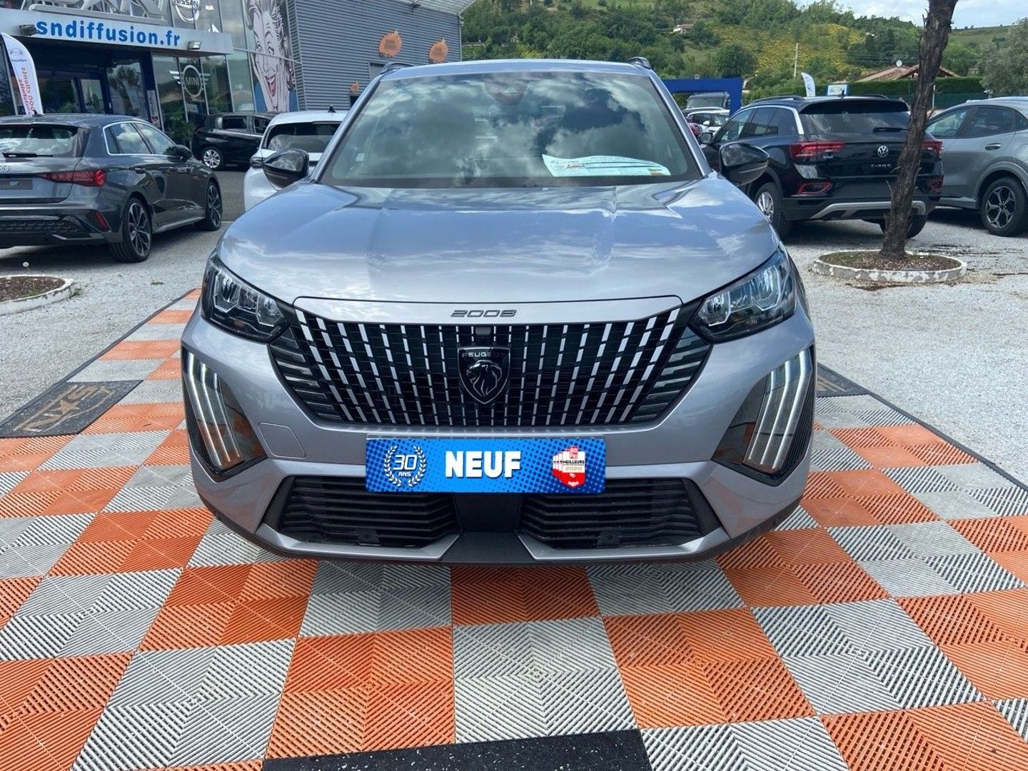 PEUGEOT 2008 - II (2) 1.2 Hybrid 145 ALLURE PACK VISION & NAVIGATION & ACCES