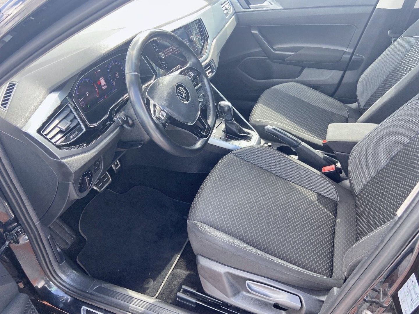 VOLKSWAGEN POLO - 1.0 TSI 95 DSG7 ACTIVE