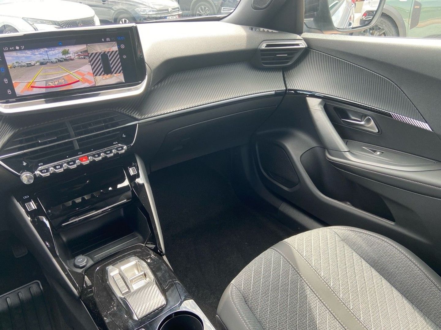 PEUGEOT 2008 - II (2) 1.2 Hybrid 145 ALLURE PACK VISION & NAVIGATION & ACCES