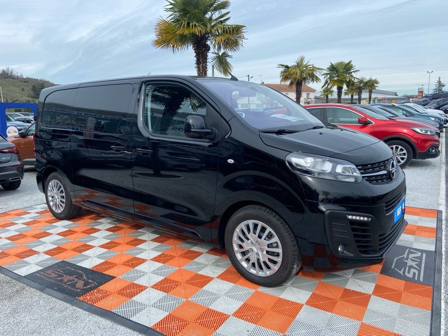 OPEL VIVARO DOUBLE CABINE FIXE - 2.0 DIESEL 145 BVA PACK EDITION GPS Caméra 2 Portes Lat. 26650HT