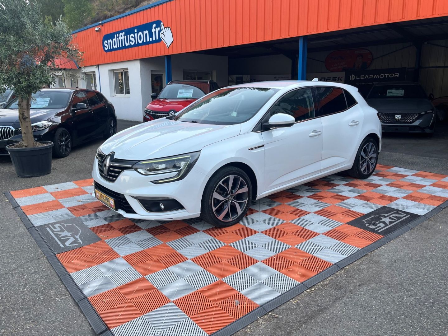 RENAULT MEGANE 1.2 TCe 130 BV6 ENERGY INTENS