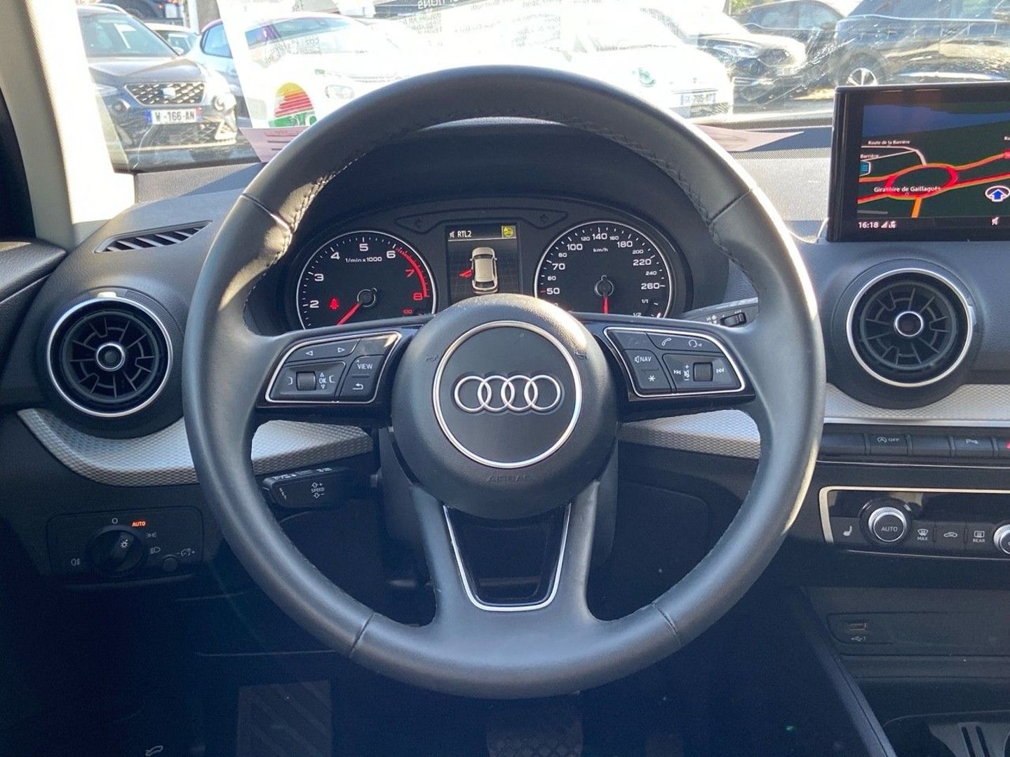 AUDI Q2 - 35 TFSI 150 S-TRONIC S-LINE Ext GPS Caméra Hayon Keyless