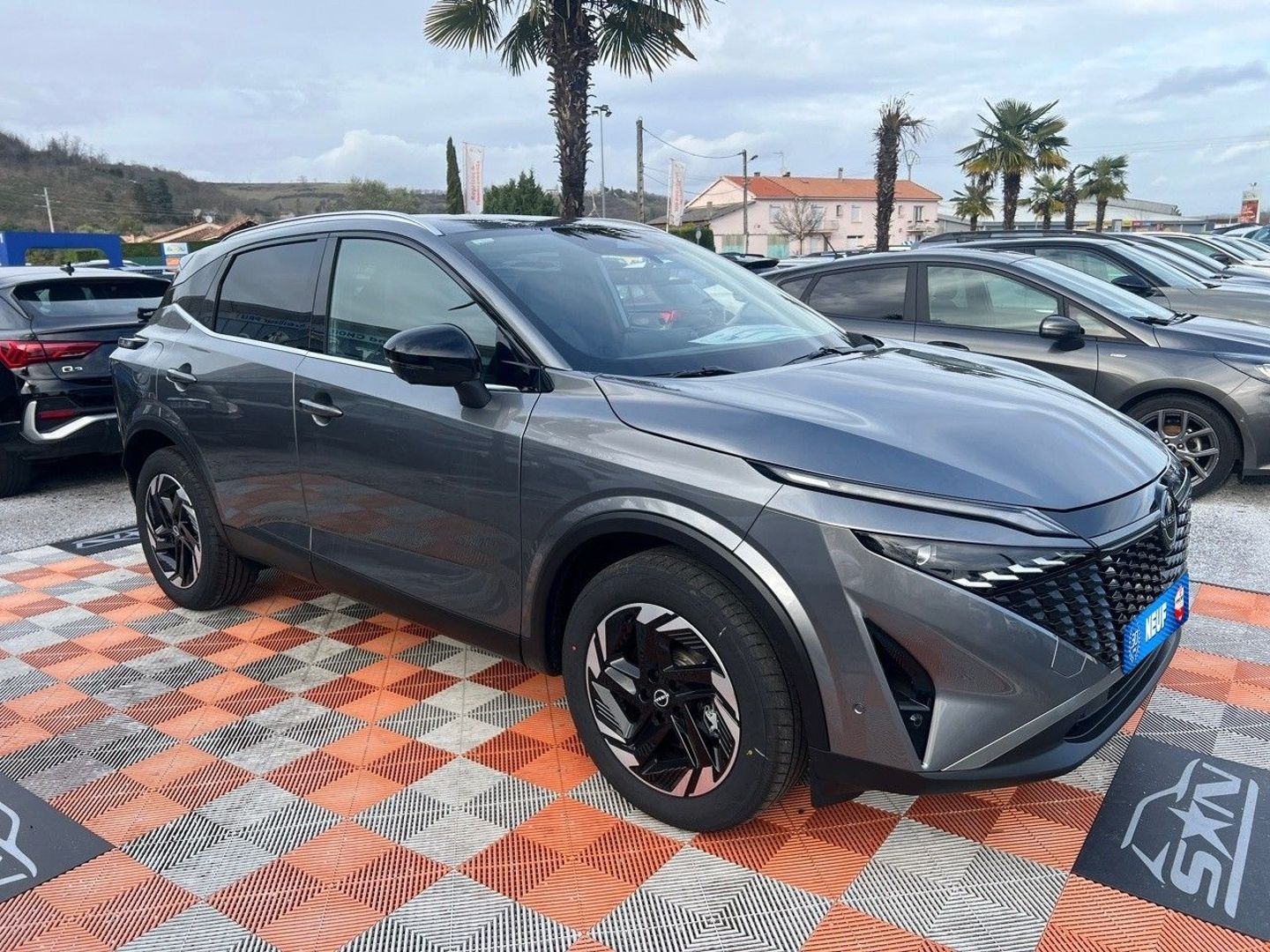 NISSAN QASHQAI - NEW E -POWER 205 N-CONNECTA Hayon Barres LEDS