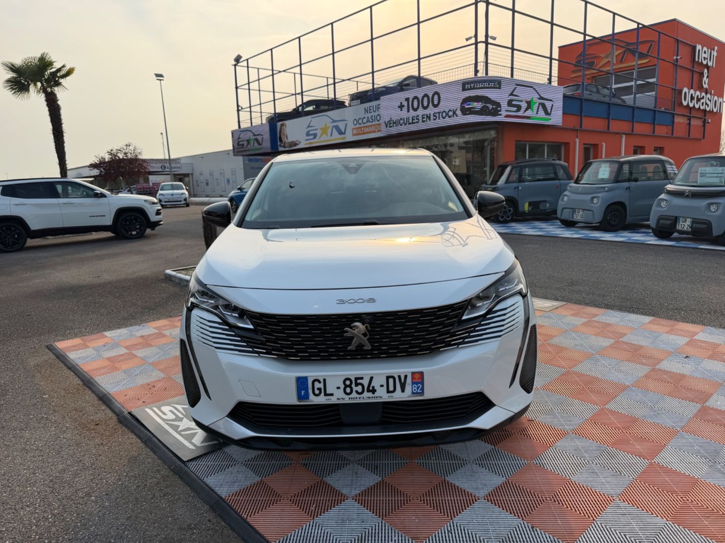 PEUGEOT 3008 - BLUEHDI 130 EAT8 ALLURE PACK HAYON CAMÉRA 360° (2022)