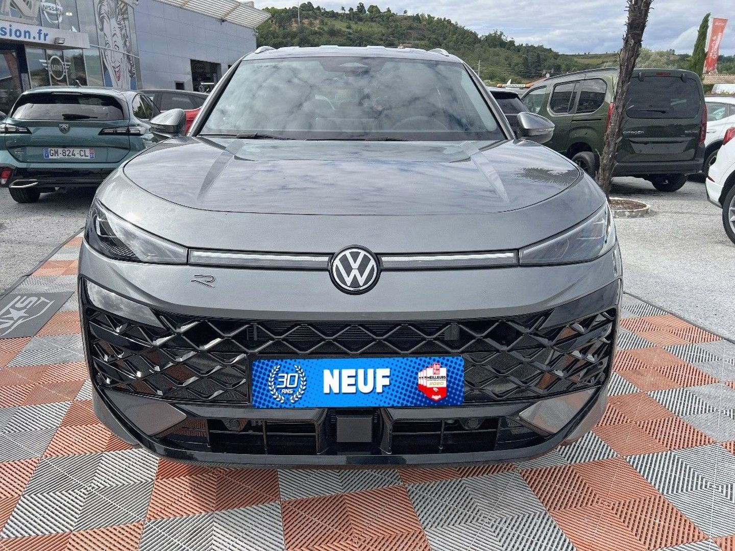VOLKSWAGEN T-ROC - NEW 1.5 eTSI Hybrid 150 DSG7 R-LINE Pack Easy Open IQ Lights