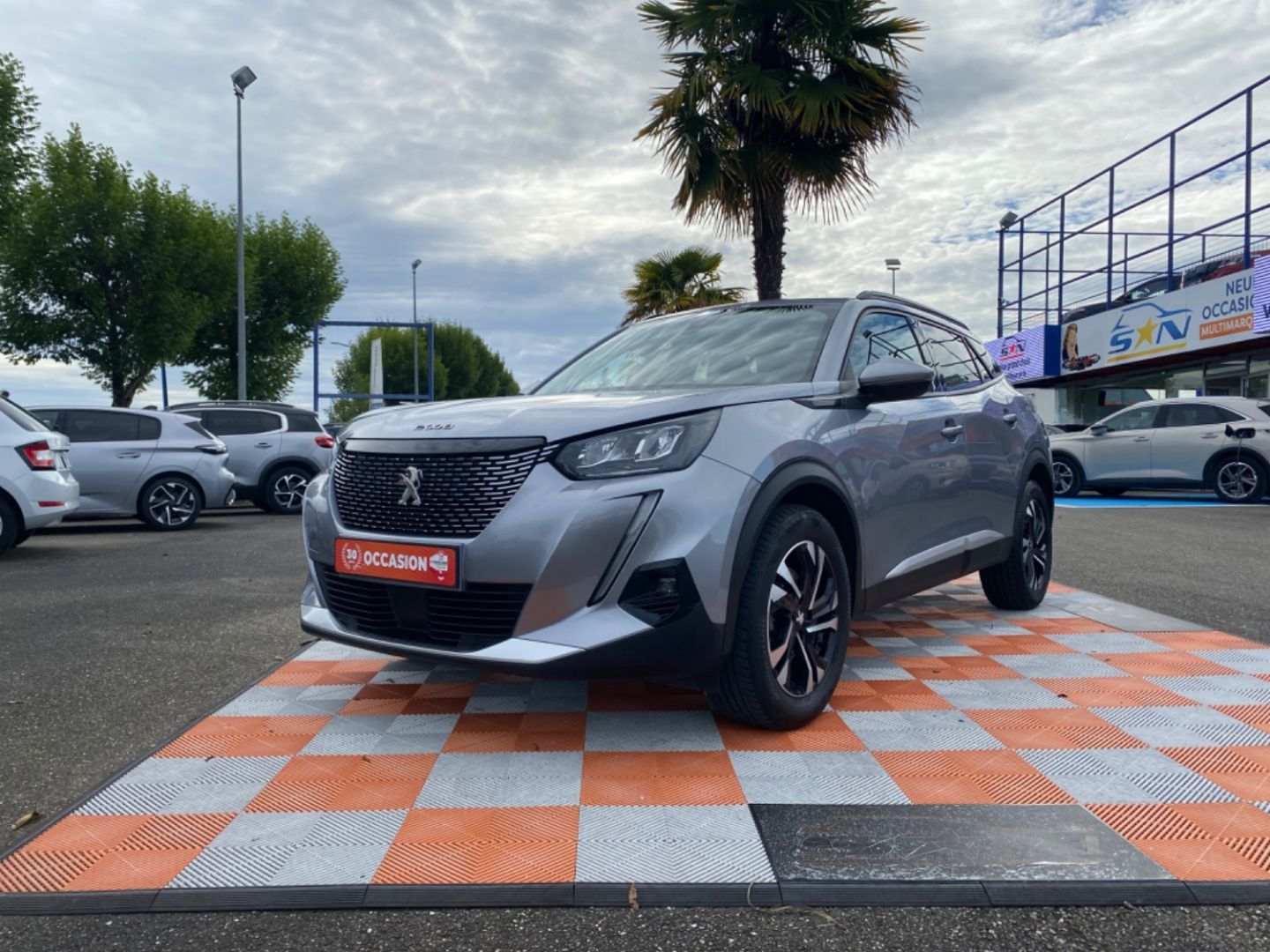 PEUGEOT 2008 - BlueHDi 130 EAT8 ALLURE GPS Caméra Anti-Brouillards
